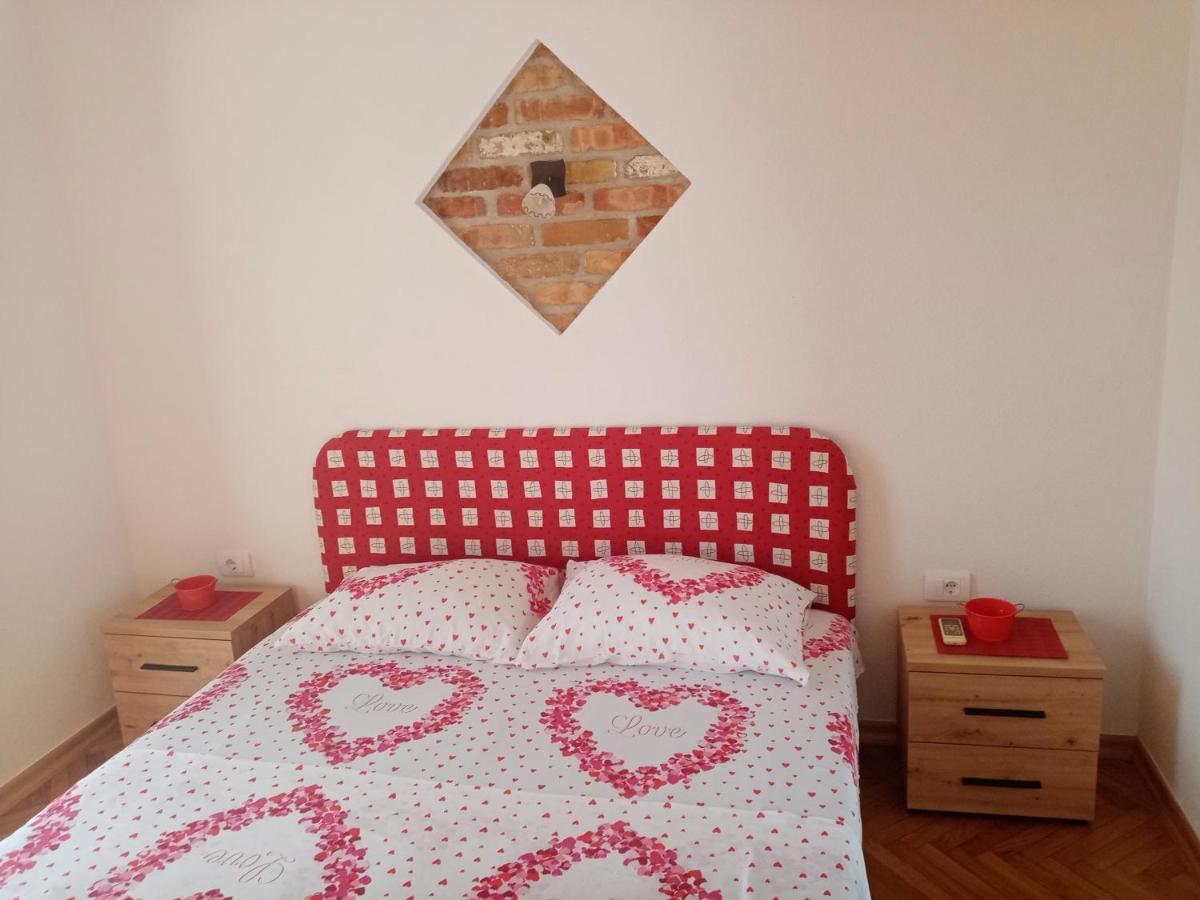 Apartmani Bosco Tivat Exteriér fotografie
